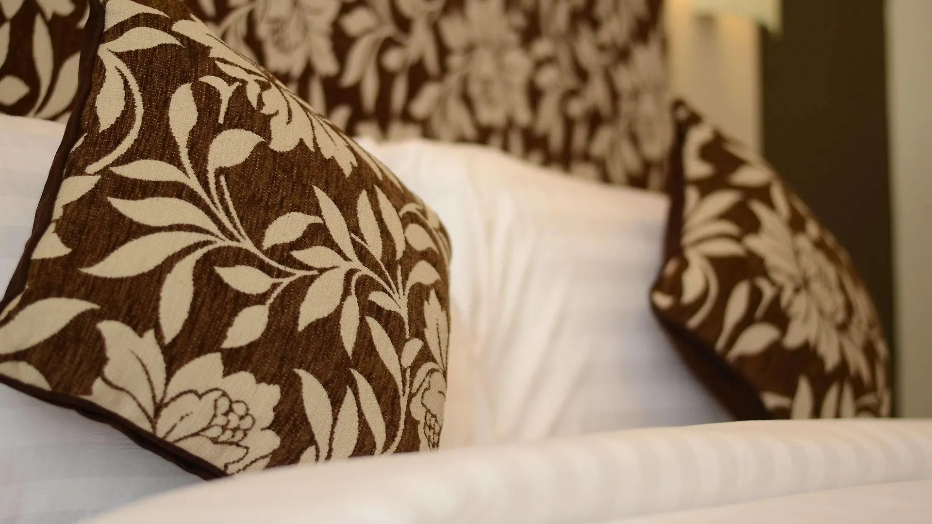 ***  Quest San Denpasar By Aston Hotel Indonesia