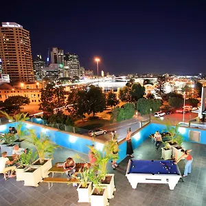 https://chill-backpackers.queenslandhotels.net